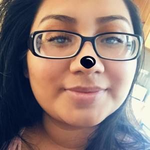 Meet your Posher, Lorenita